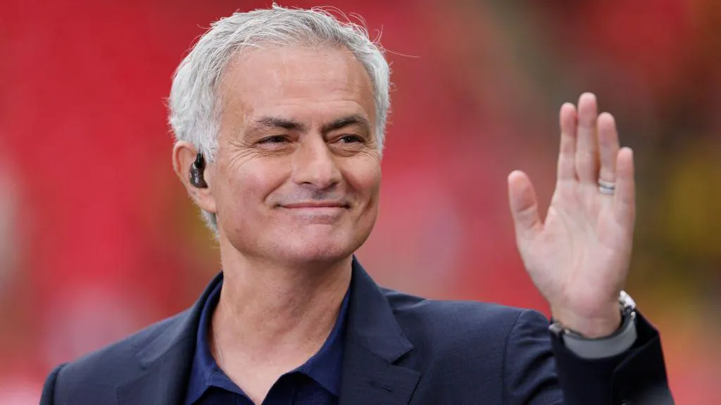 Who would say no to Benfica? - The Special One touches down for negotiations